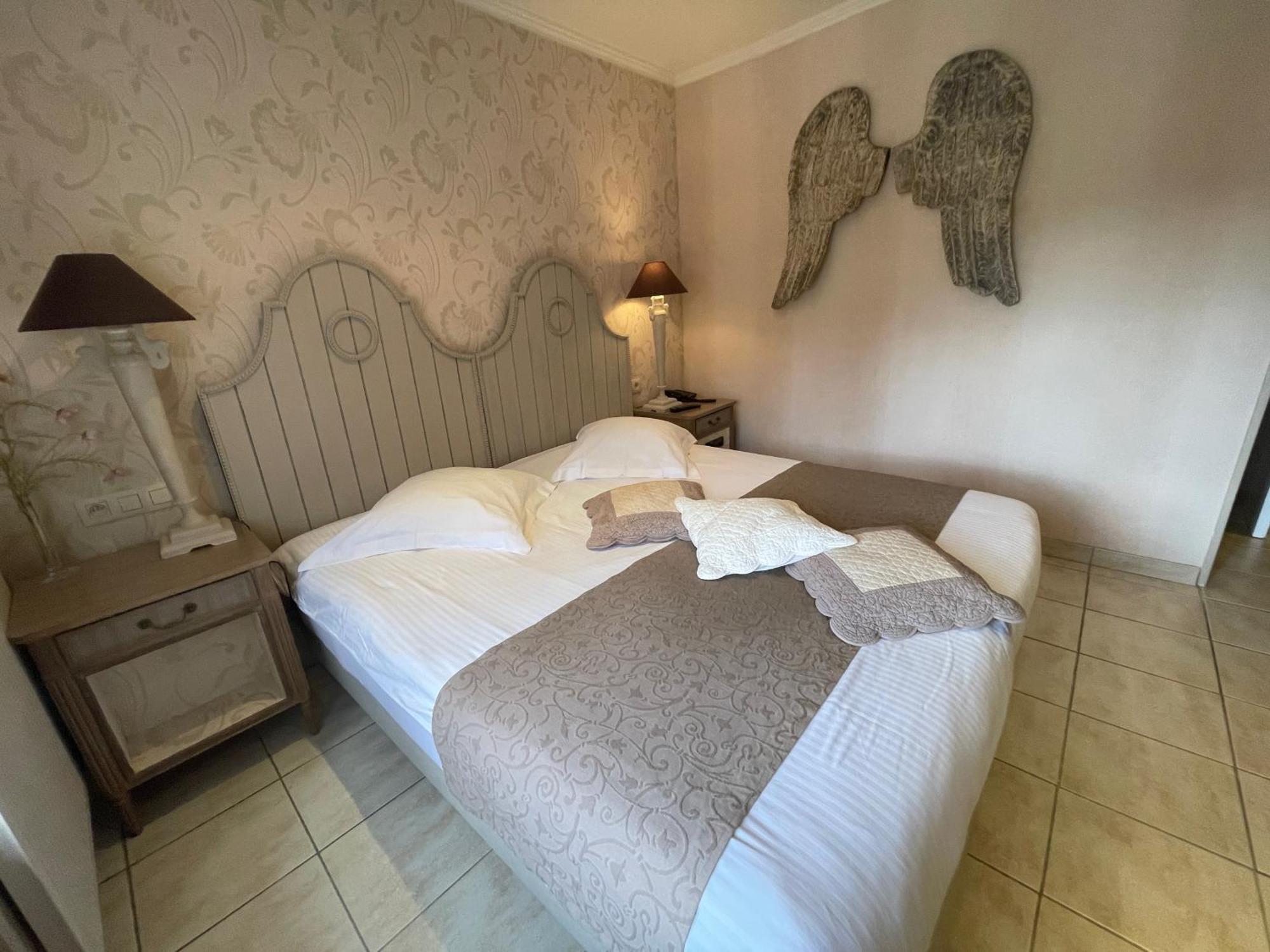 Le Cosy Hotel بوالون المظهر الخارجي الصورة
